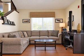 Reception - The Douillet by Demeure Hotels (Oklahoma City)