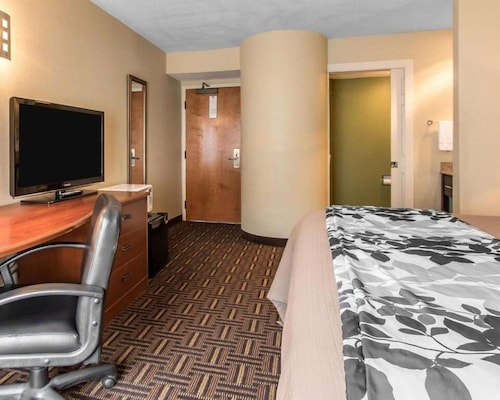 The Douillet by Demeure Hotels