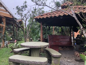 Outdoor dining - welcoming you into our home with a luxurious private space of your own! (Monteverde)