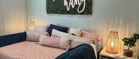 1 bedroom, desk, free WiFi, bed sheets