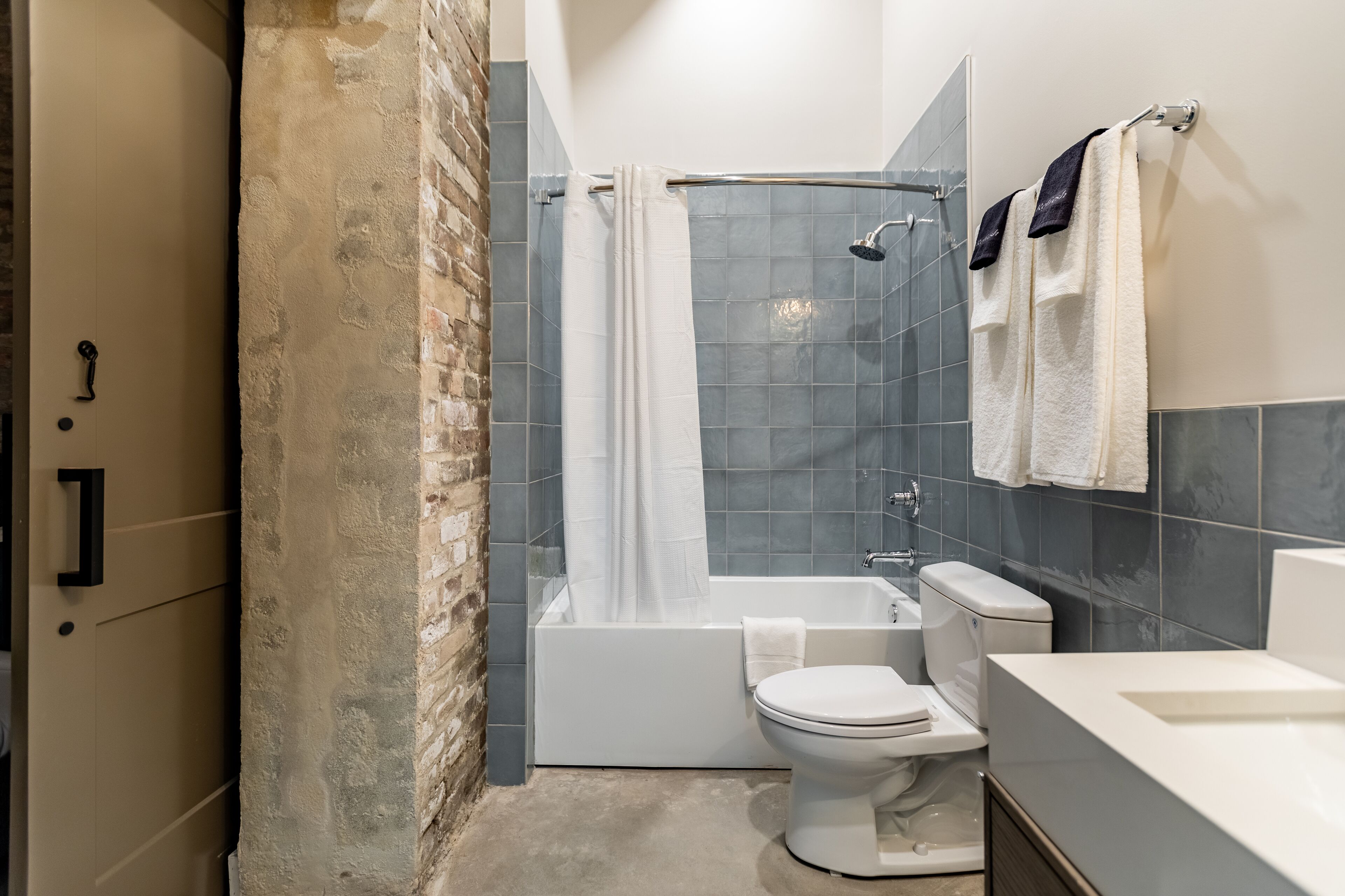 Photo - Mint House New Orleans - Riverside