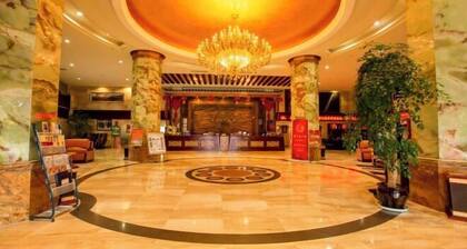 Golden Lusheng International Hotel