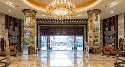 Golden Lusheng International Hotel