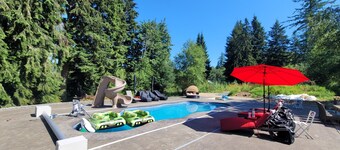 Barndominum, minutes to lake and trails sleeps 14+ Weddings, Events, Retreats