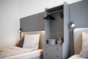 3 chambres, fer et planche à repasser, Wi-Fi, literie fournie