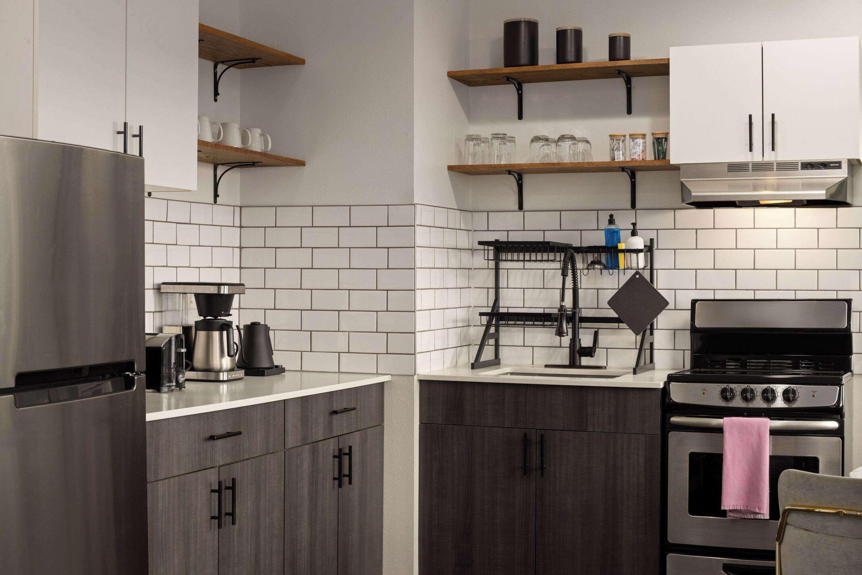 apartment, 1 queen bed, non smoking (studio, bay view) | premium bedding, individually decorated, individually furnished, desk