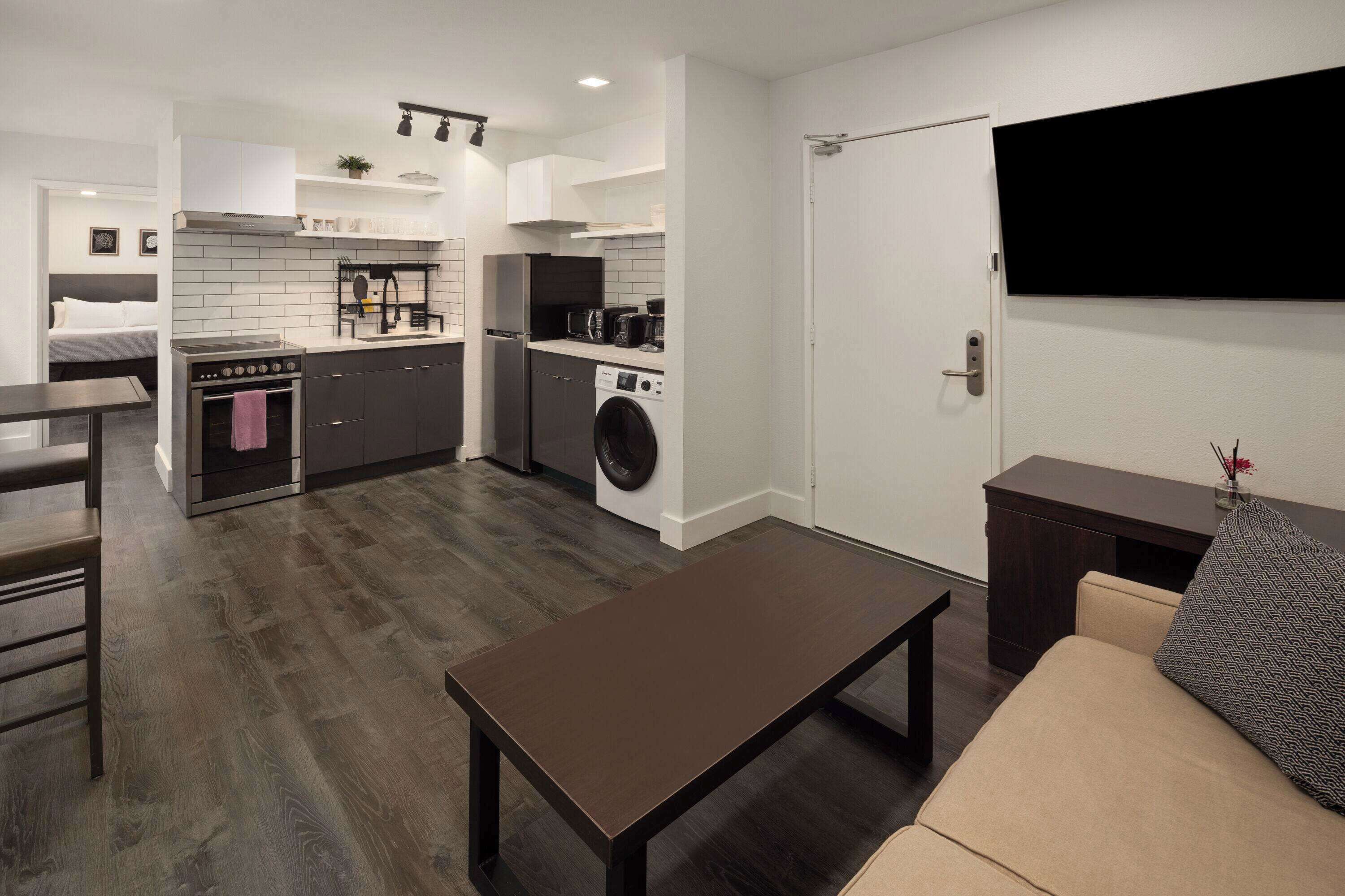 apartment, 2 bedrooms, non smoking (2 queen beds) | premium bedding, individually decorated, individually furnished, desk