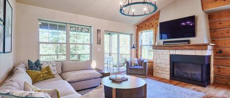 Smart-tv, pejs, bøger, videobibliotek