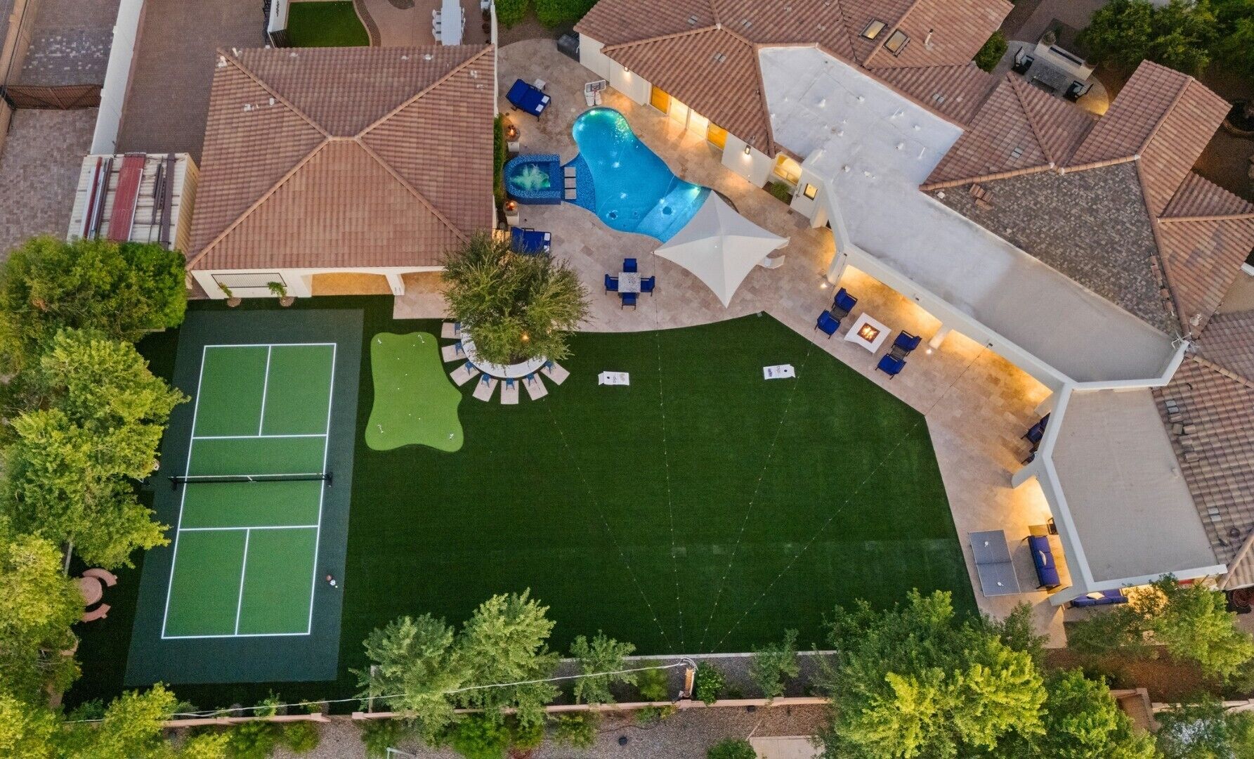 Udendørs pool, opvarmet pool