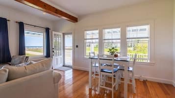 House (Miramar) | Exterior