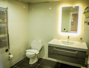 Chambre Junior | Salle de bain