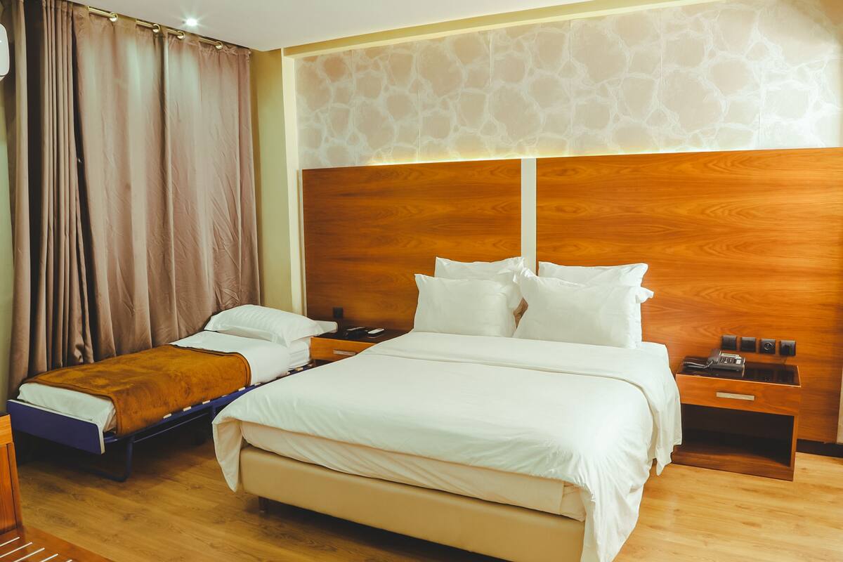 Standard-Dreibettzimmer