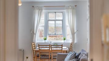 Business Apartment, Private Bathroom | Lounge