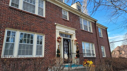 Country Club 2Bdrm Condo - Sheridan Blvd!