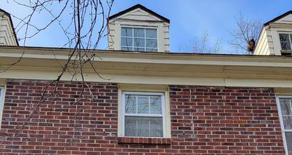 Country Club 2Bdrm Condo - Sheridan Blvd!