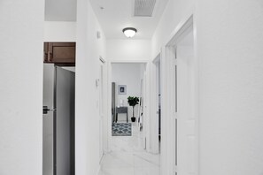 Couette en duvet d'oie, matelas Select Comfort, décoration personnalisée