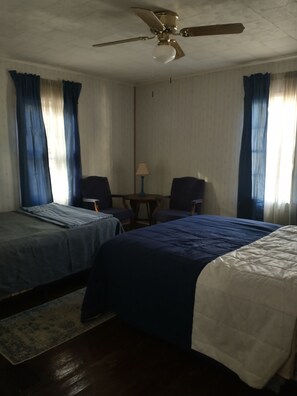 8 bedrooms, iron/ironing board, free WiFi, bed sheets