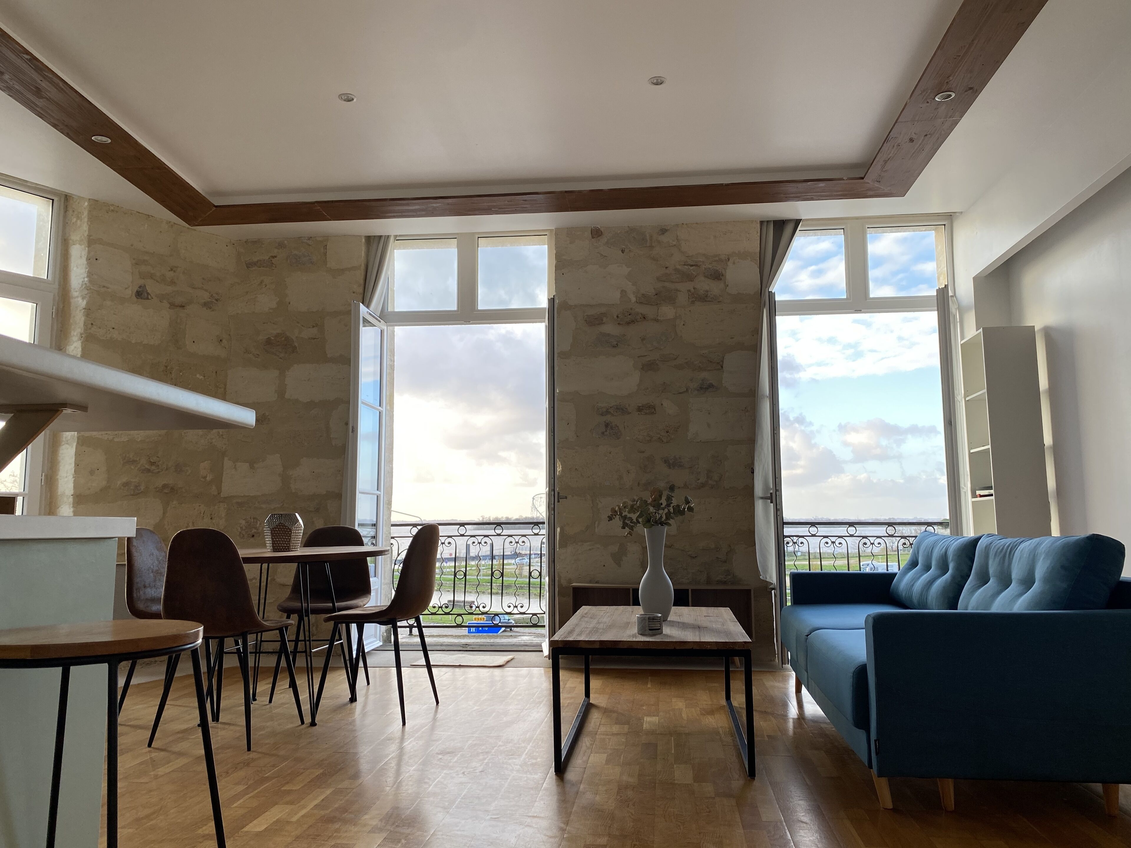 - Le Saugeron - Apartment In The Heart Of Blaye. All Amenities - Blaye