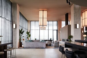 Breakfast, lunch, dinner served; garden views 