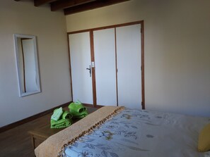 1 多间卧室、办公桌、熨斗/熨衣板、免费 WiFi