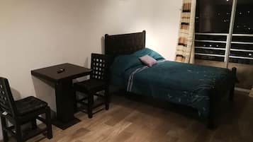 1 bedroom, free WiFi, bed sheets
