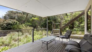 Terrace/patio - Great Ocean Rd,close to beach,open-plan living and dining area,Wifi (Anglesea)