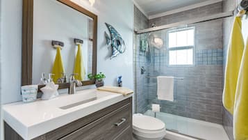 Free toiletries, towels