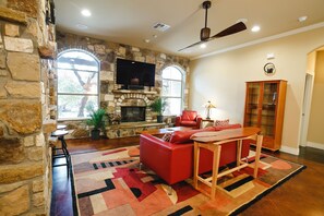 Smart TV, fireplace, music library, video library