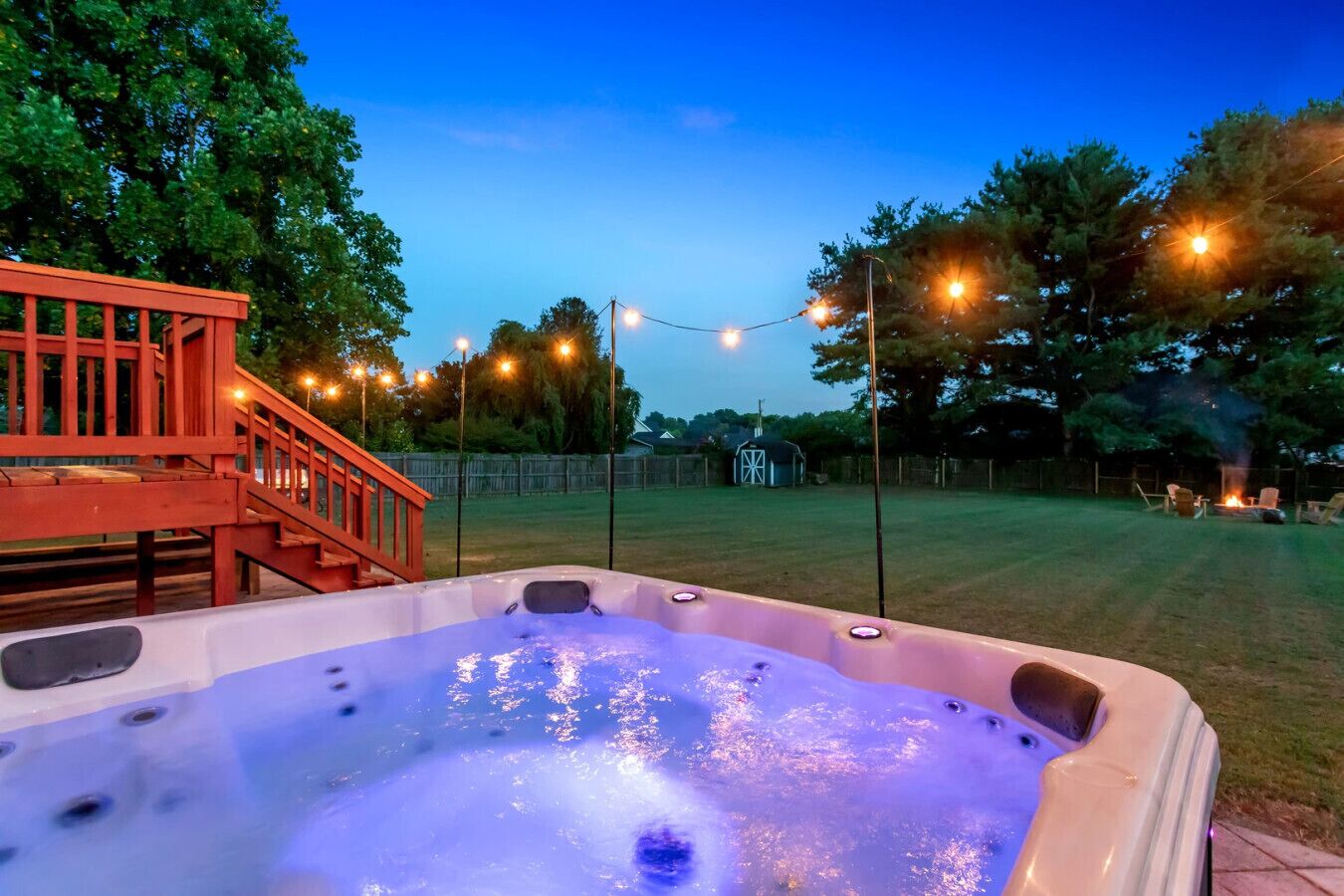 Outdoor spa tub