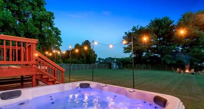 Fun-Filled Stay: Game Room*HOT TUB*