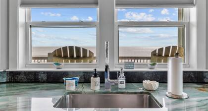 Closest beachfront to Big Store with elevator and views from every room!