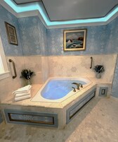 Blue Spa Room | Jetted tub