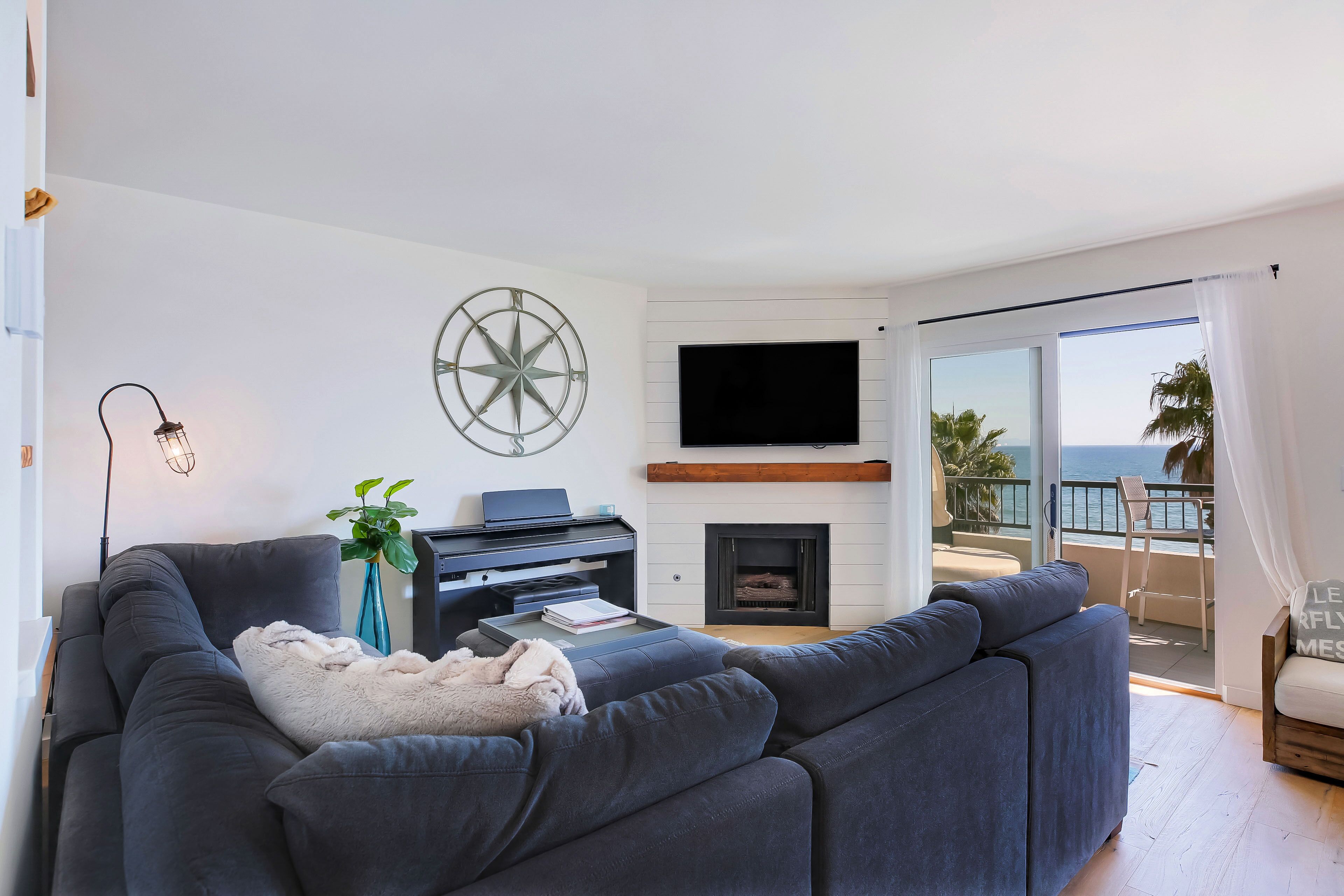 Smart TV, fireplace, books