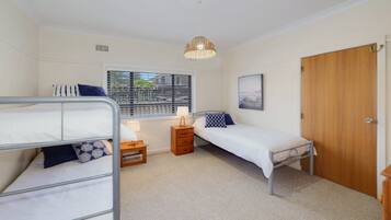 2 bedrooms, Internet