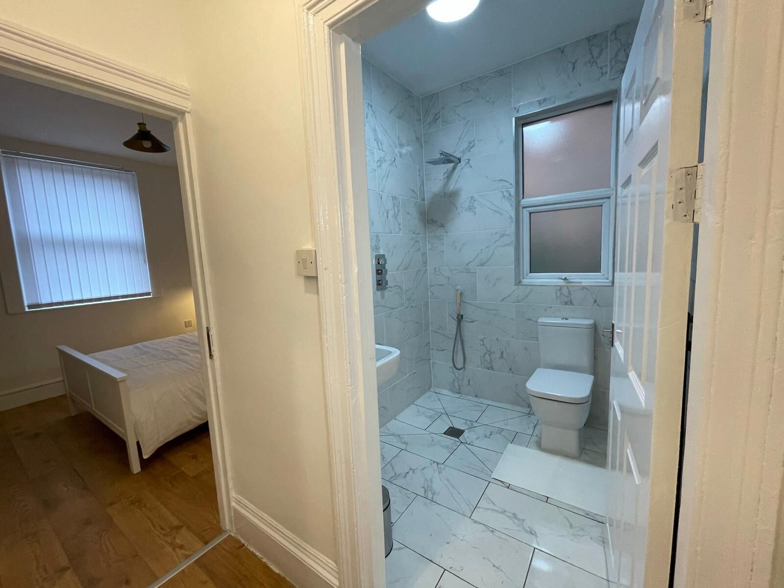 Foto - CityStays Rooms with Free Parking