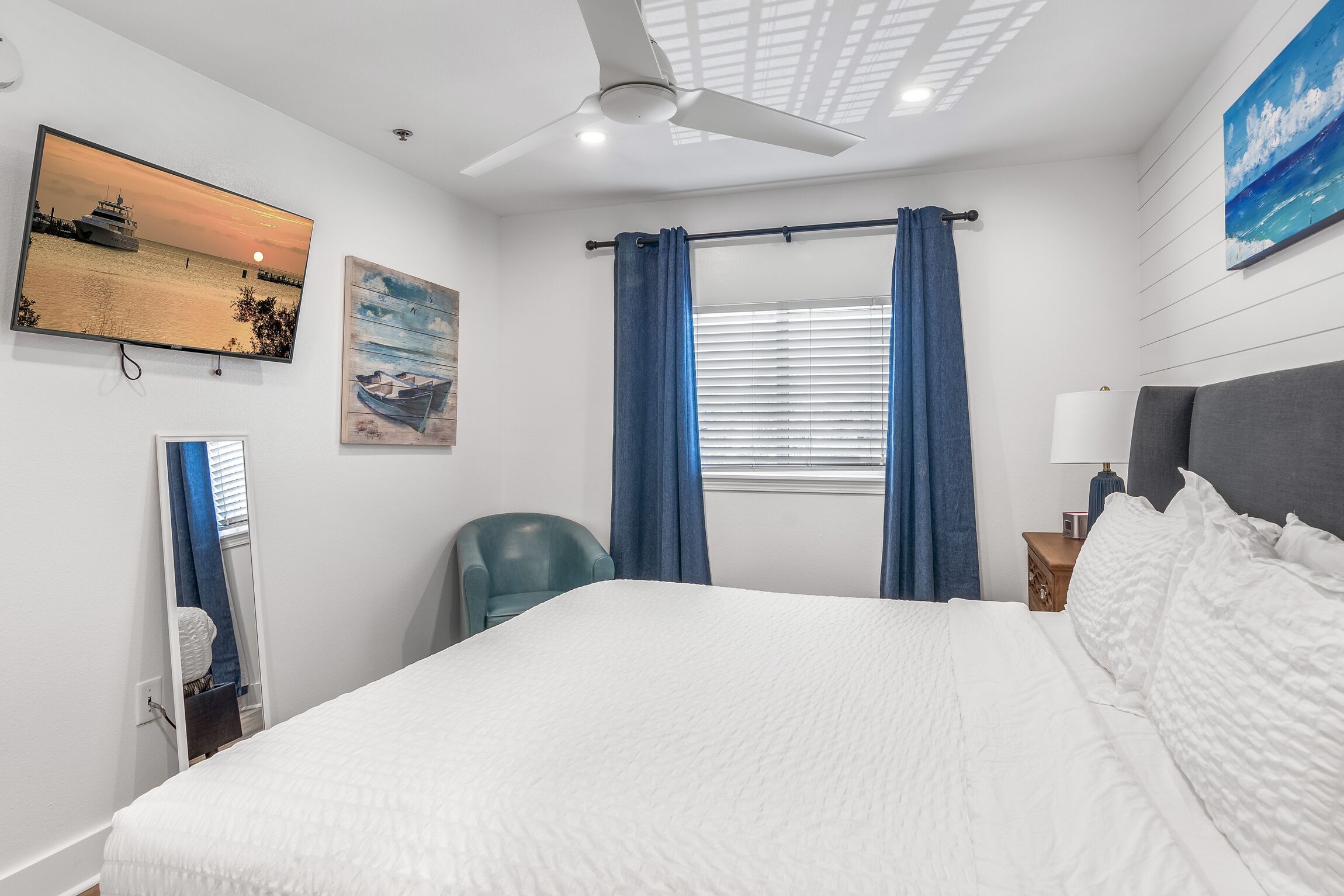 1 chambre, fer et planche à repasser, Wi-Fi gratuit, draps fournis