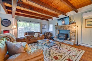Smart TV, fireplace, video games, foosball