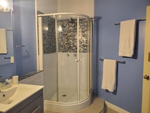 Shower, towels