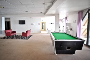 Games room - Appartement Duplex Abordable Près des Pistes! (Bagnères-de-Bigorre)