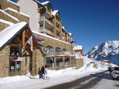 Appartement Duplex Abordable Près des Pistes!