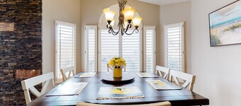 55+ Resort Home - Shared Pool & Hot Tub - WiFi, AC, Snowbird-Friendly, Dogs OK