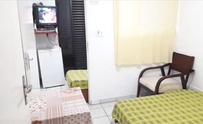 2 quartos, escrivaninha, Wi-Fi de cortesia, roupa de cama