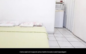 2 quartos, escrivaninha, Wi-Fi de cortesia, roupa de cama