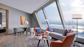 Superior Suite, 1 Queen Bed | Premium bedding, minibar, desk, soundproofing