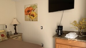 1 habitación, tabla de planchar con plancha, wifi gratis y ropa de cama 