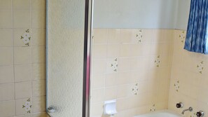 Bathtub