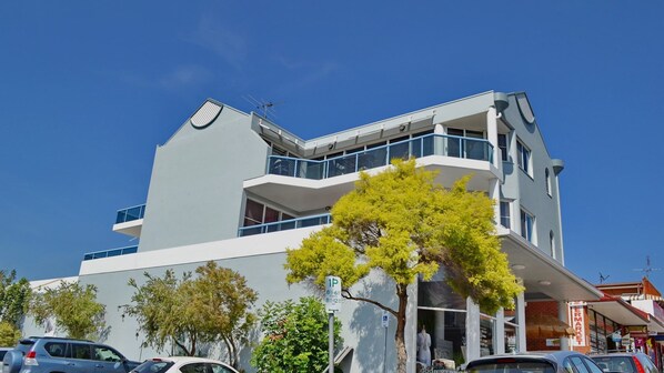 Exterior - BeachView Apartment 1 - Bring your own linen (SOUTH WEST ROCKS)