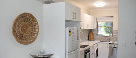 Microwave, dishwasher