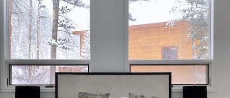 4 chambres, fer et planche à repasser, lit de bébé portatif