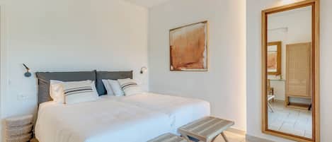 3 bedrooms, premium bedding, individually decorated